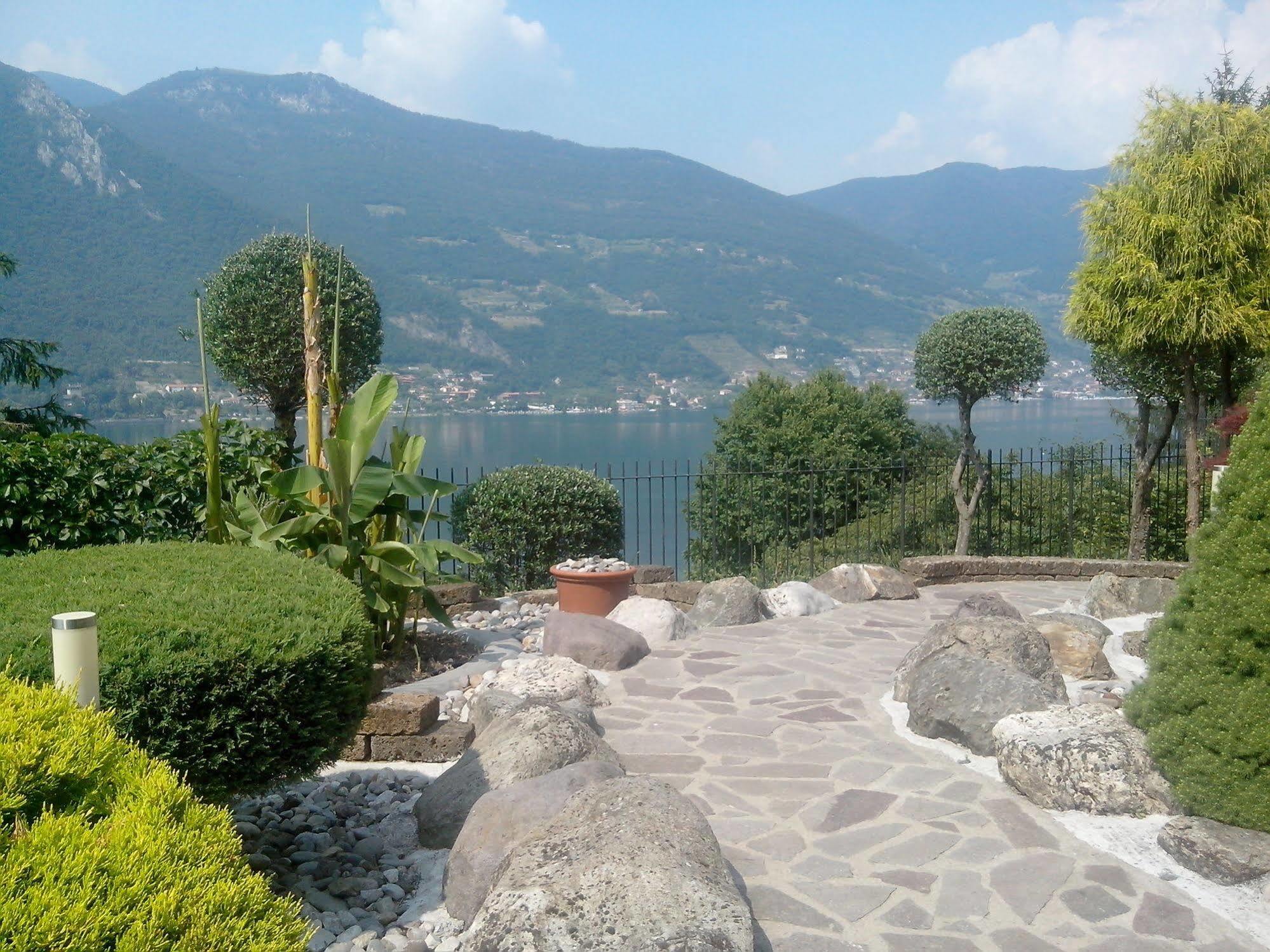 Hotel Empire Resort Iseo Exterior photo